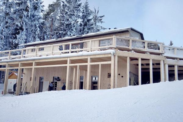 Kramolín - terasa u restaurace