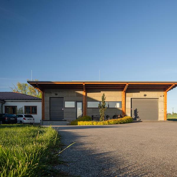 Výrobní hala Ledenice